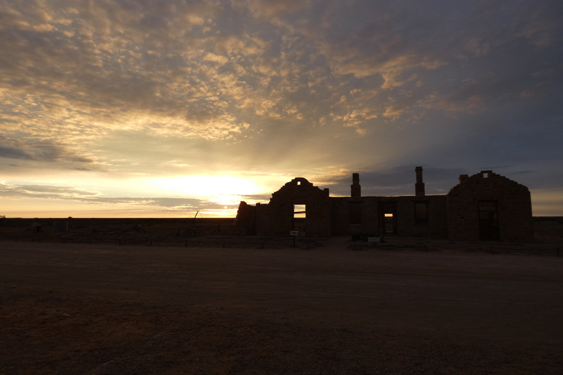 p017.jpg